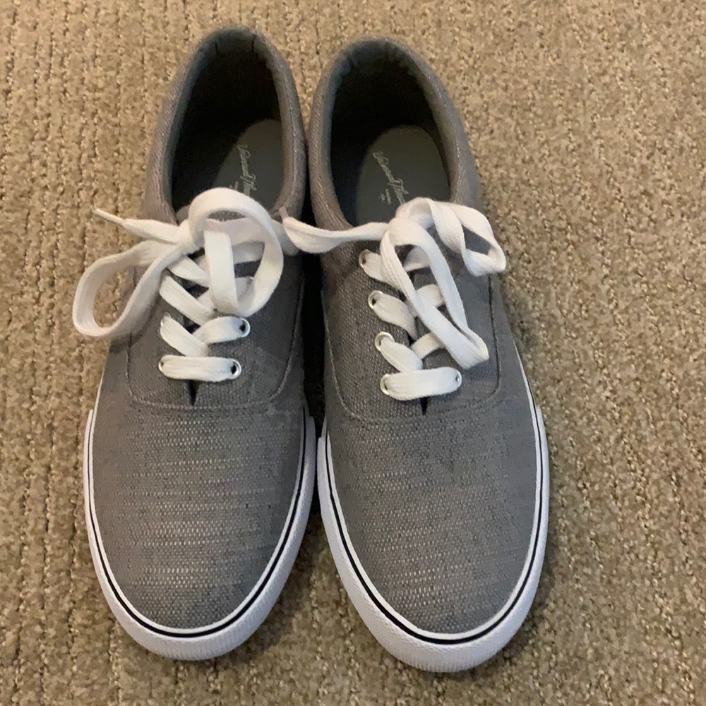 Size 8 casual shoes
